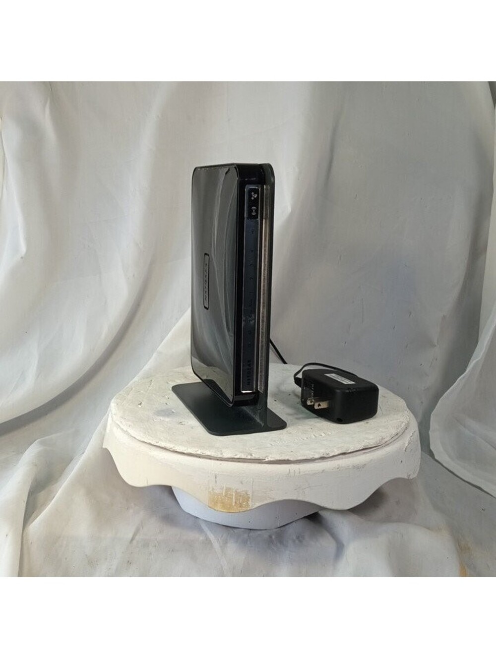 NETGEAR N750 WNDR4300 Dual-Band Gigabit WiFi Router 2.4GHz 5GHz Tested w/Adapter